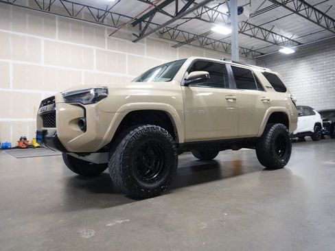 Used 2016 Toyota 4Runner TRD Pro AWD/4WD image 2
