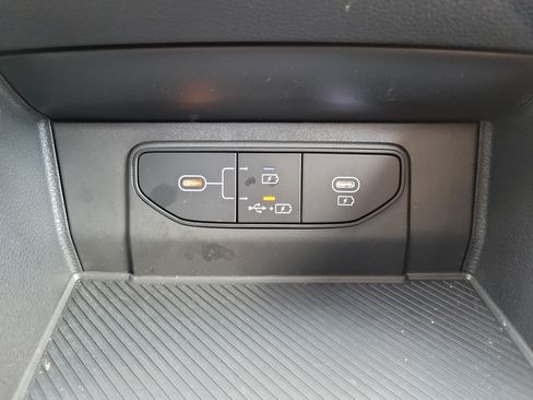 Used 2026 Kia Sportage LX FWD image 28