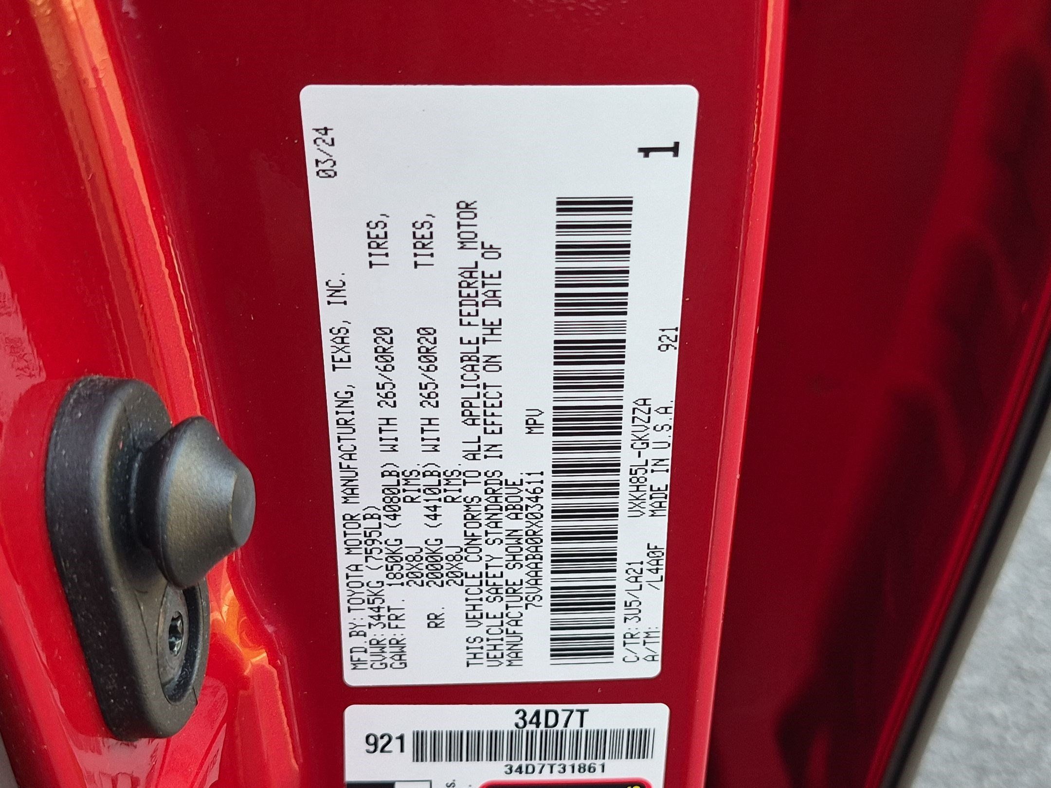 Used 2024 Toyota Sequoia Platinum AWD/4WD image 37