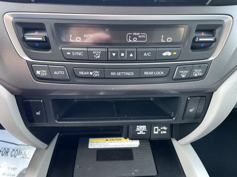 Used 2021 Honda Pilot Special Edition image 17