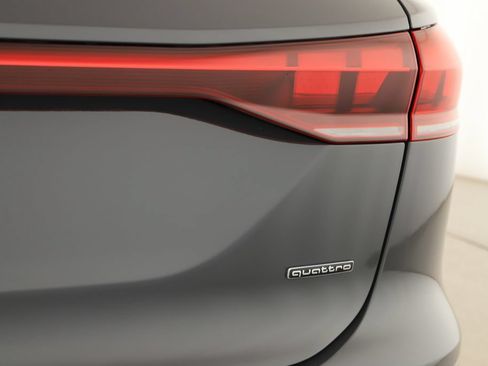 New 2027 Audi Q6 e-tron Prestige AWD/4WD image 36
