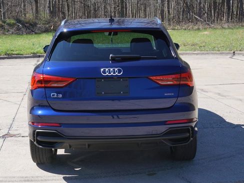Used 2023 Audi Q3 2.0T Premium Plus w/ Premium Plus Package image 5