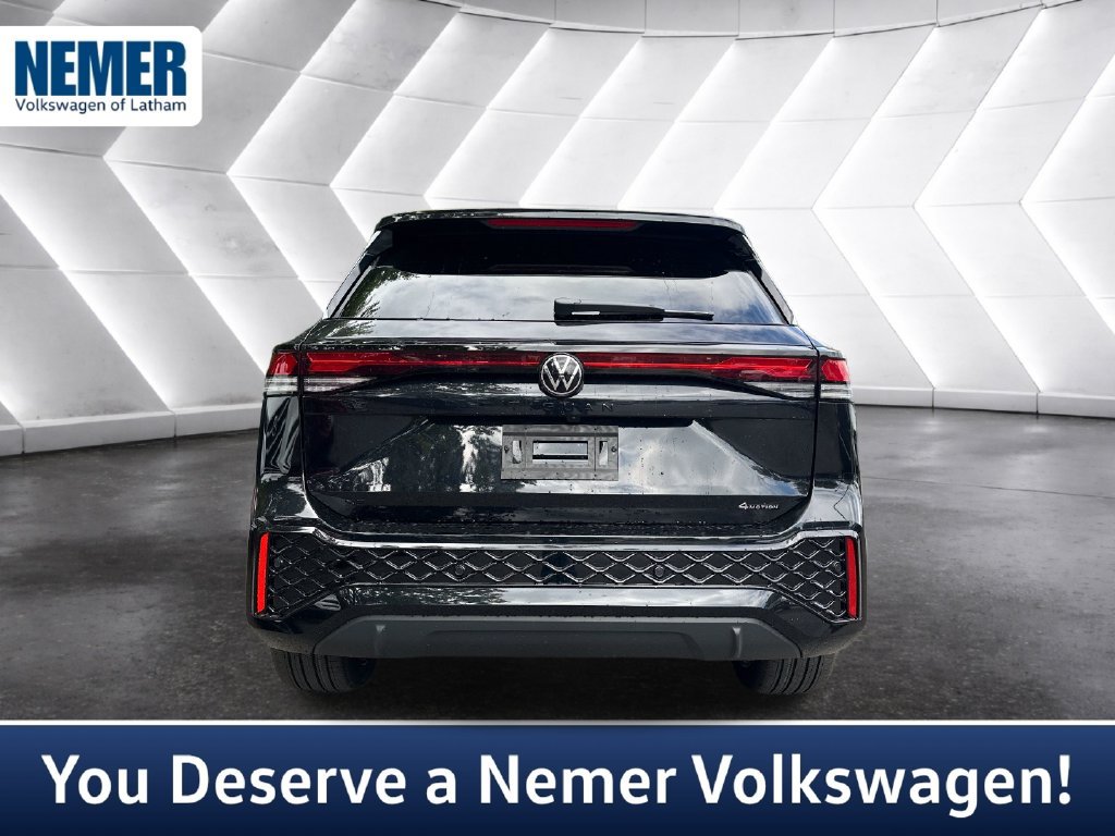New 2026 Volkswagen Tiguan SE R-Line AWD/4WD image 3