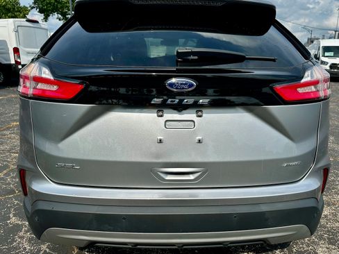 Used 2024 Ford Edge SEL AWD/4WD image 5