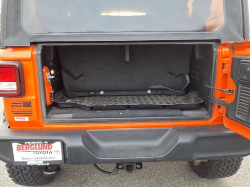 Used 2020 Jeep Wrangler Sport image 11