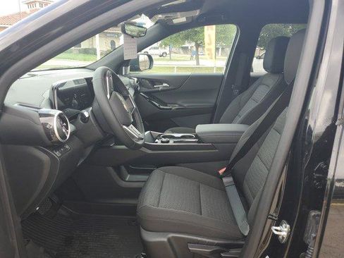 New 2026 Chevrolet Equinox LT w/ Safety and Technology Package FWD image 17