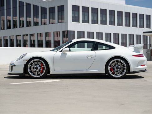 Used 2015 Porsche 911 GT3 RWD image 29