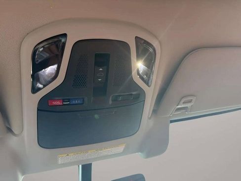 Used 2022 Subaru Legacy Touring XT image 16