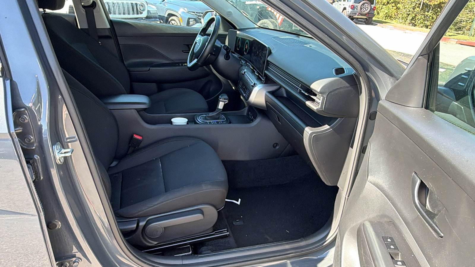 Used 2025 Hyundai Kona SEL AWD/4WD image 19