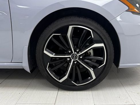 Used 2023 Nissan Altima 2.5 SR w/ SR Premium Package image 43