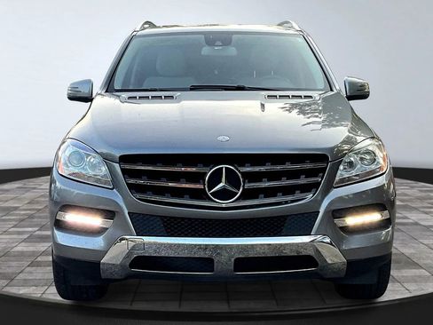 Used 2014 Mercedes-Benz ML 350 4MATIC w/ Premium 1 Package image 3