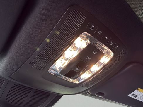 Used 2024 Mercedes-Benz GLS 450 4MATIC image 23