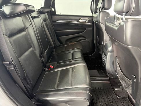 Used 2016 Jeep Grand Cherokee Overland image 30