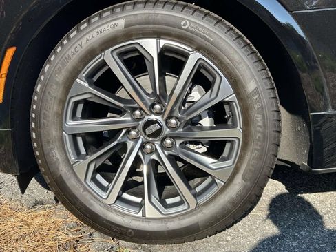 New 2026 Cadillac Lyriq Sport RWD image 9