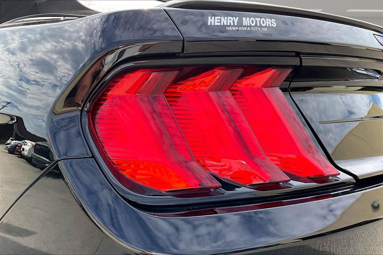 Used 2020 Ford Mustang GT Premium RWD image 24