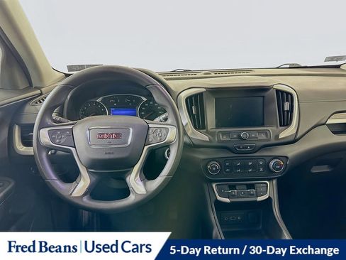 Used 2022 GMC Terrain SLE image 22