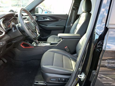 Certified 2023 Chevrolet TrailBlazer RS w/ Convenience Package image 15