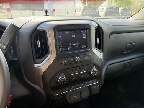 Used 2020 Chevrolet Silverado 1500 Custom w/ Custom Value Package image 18
