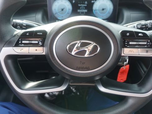 Used 2024 Hyundai Tucson SE AWD/4WD image 7