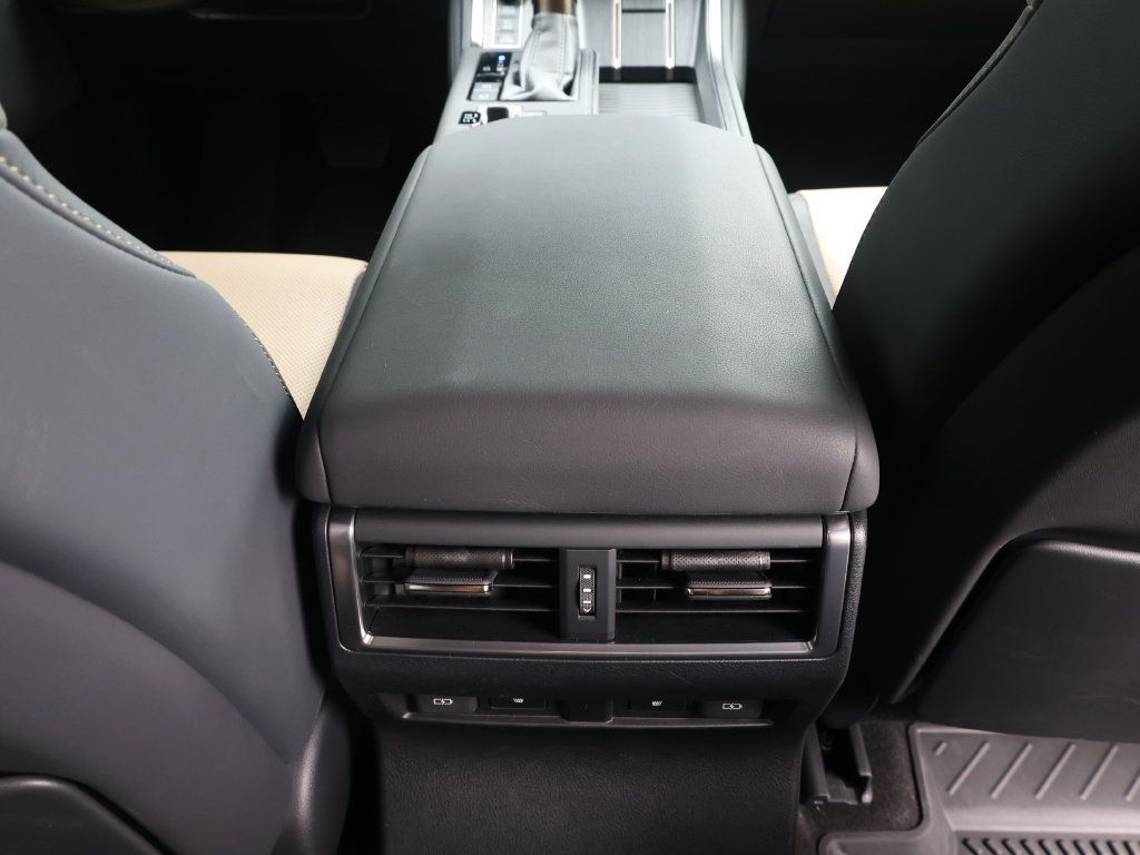 Used 2025 Lexus GX 550 AWD/4WD image 27