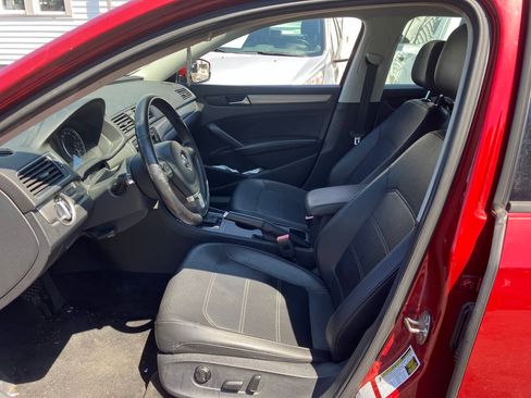 Used 2015 Volkswagen Passat 1.8T S FWD image 3