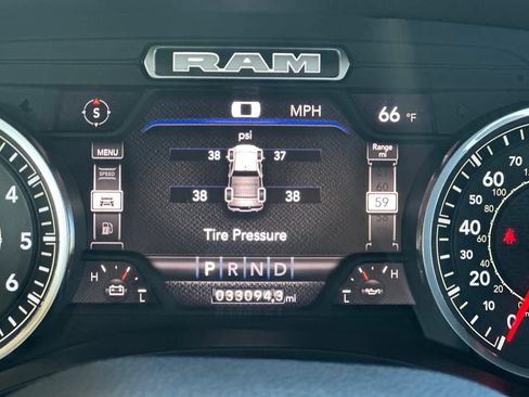 Used 2024 RAM 1500 Laramie image 23