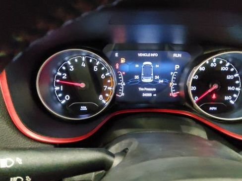 Used 2021 Jeep Compass Trailhawk image 23