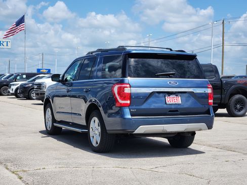 Used 2018 Ford Expedition XLT w/ Equipment Group 202A RWD image 5