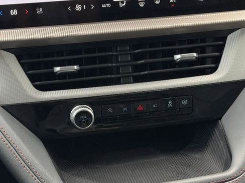 New 2026 Ford Explorer Active RWD image 45