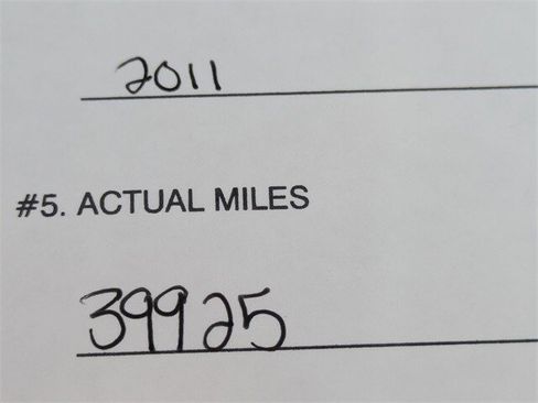 Used 2011 Hyundai Elantra Limited w/ Premium Pkg 5 image 9