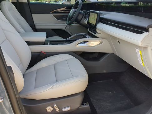 New 2026 Lincoln Nautilus Premier w/ Equipment Group 102A image 24