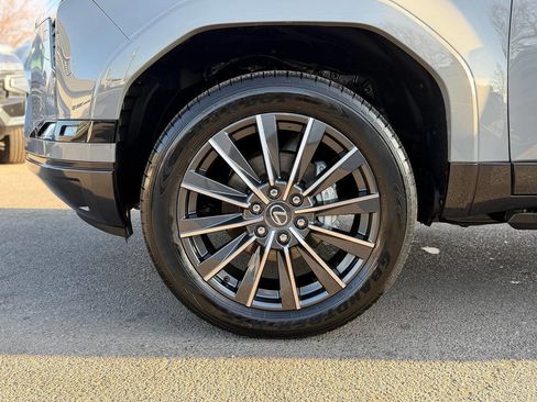 Used 2025 Lexus GX 550 image 45