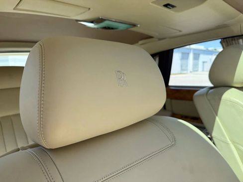 Used 2011 Rolls-Royce Phantom Sedan RWD image 35