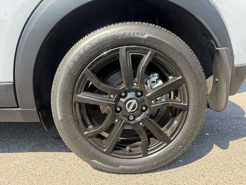 Used 2022 Nissan Kicks SR w/ Premium Package FWD image 15