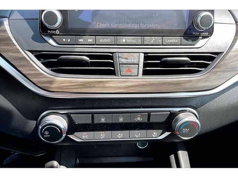 Used 2026 Nissan Altima 2.5 SV FWD image 24