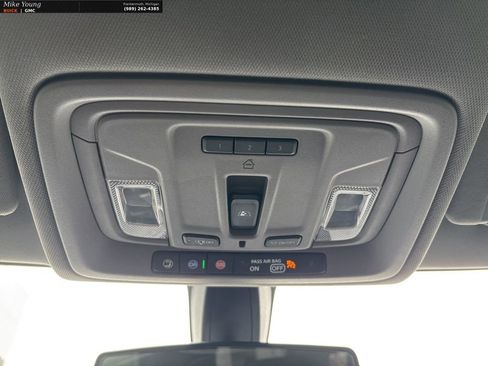 Used 2020 GMC Sierra 1500 Elevation image 29