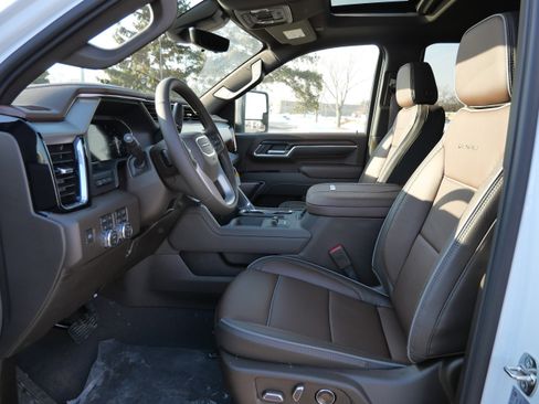 New 2026 GMC Sierra 2500 Denali w/ Denali Reserve Package image 3