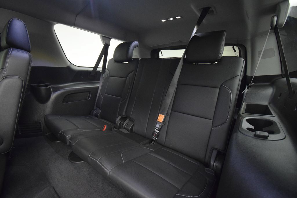 Used 2020 Chevrolet Suburban Premier w/ RST 6.2L Performance Edition AWD/4WD image 15