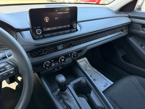 Certified 2023 Honda Accord LX image 14