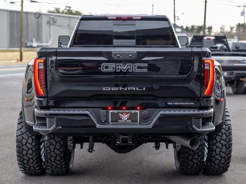 Used 2026 GMC Sierra 3500 Denali Ultimate image 16