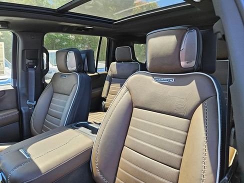 New 2026 GMC Yukon XL Denali Ultimate AWD/4WD image 25