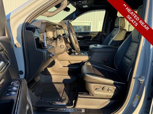 Used 2025 GMC Sierra 1500 AT4X image 12