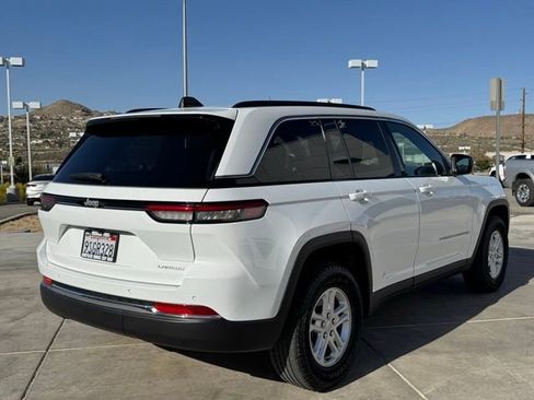 New 2025 Jeep Grand Cherokee Laredo w/ Trailer Tow Package image 6