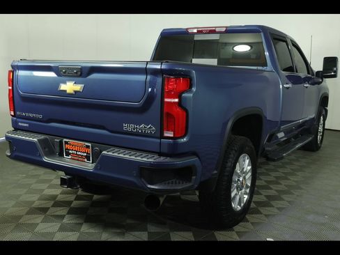 Used 2025 Chevrolet Silverado 3500 High Country w/ Technology Package AWD/4WD image 20