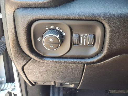 Used 2024 RAM 2500 Laramie w/ Safety Group AWD/4WD image 14