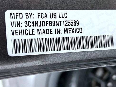 Certified 2022 Jeep Compass Latitude AWD/4WD image 26