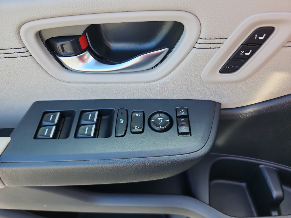 New 2026 Honda Pilot Touring image 23