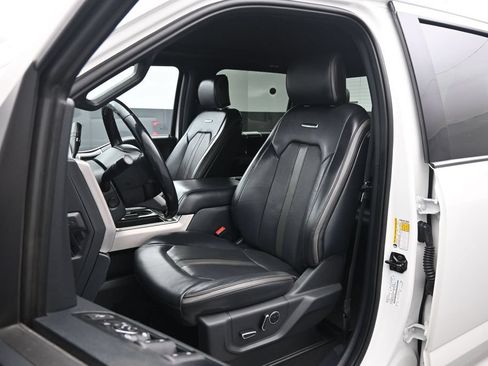 Used 2022 Ford F250 Platinum w/ FX4 Off-Road Package AWD/4WD image 9