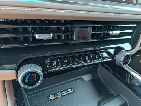 New 2026 Chevrolet Suburban High Country AWD/4WD image 37