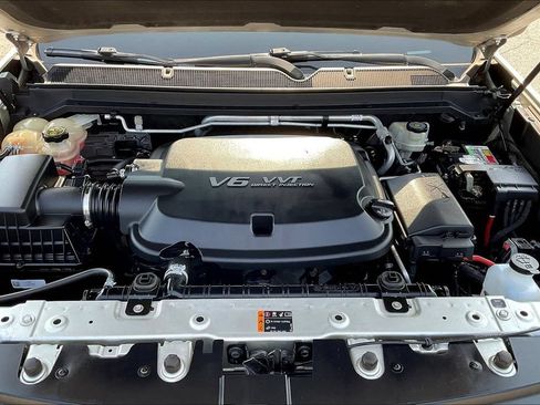 Used 2017 Chevrolet Colorado Z71 AWD/4WD image 29